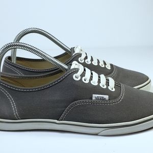 Vans Off The Wall Classic Skate Shoes Sneakers